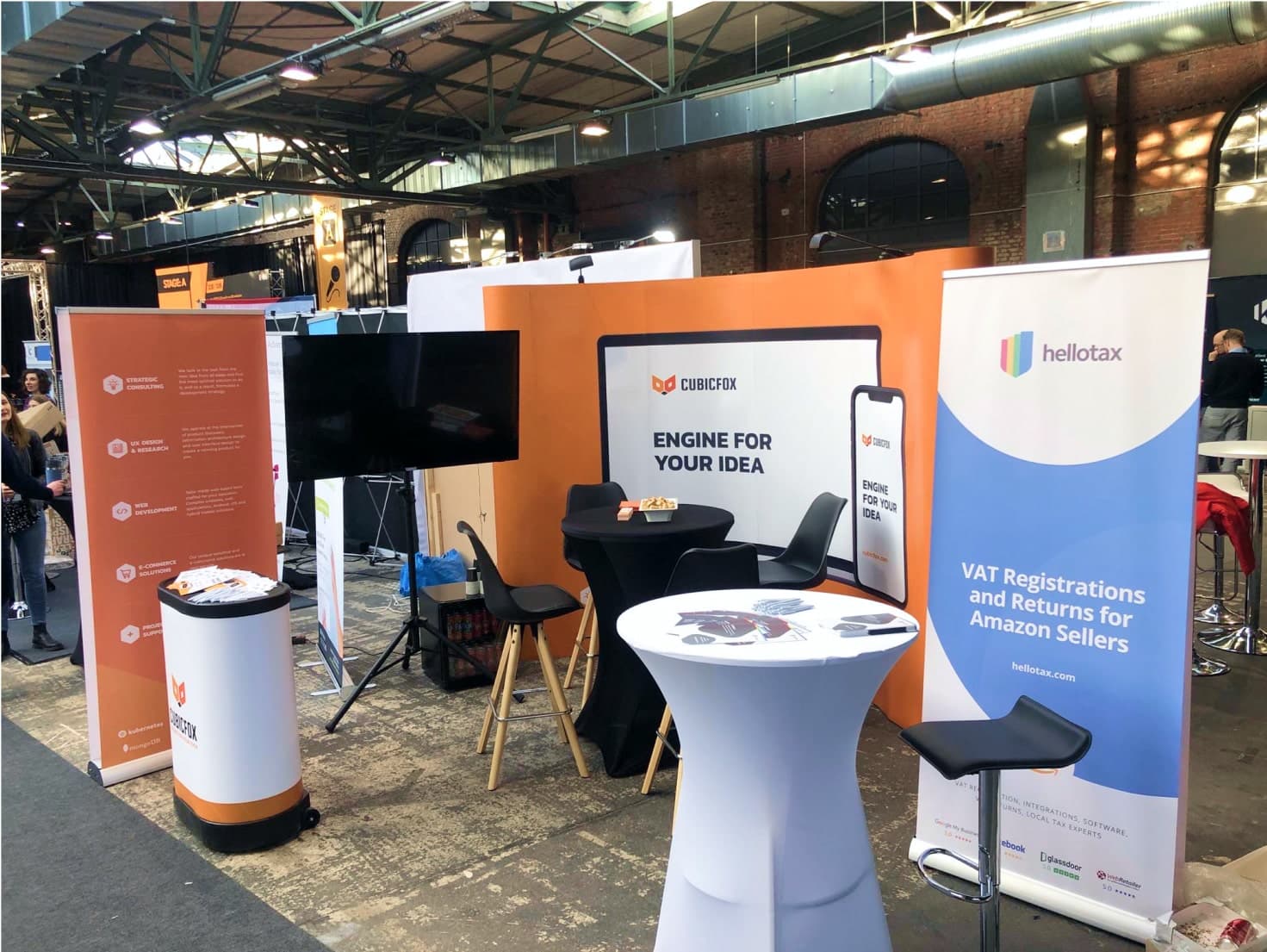 Cubicfox and Hellotax networking